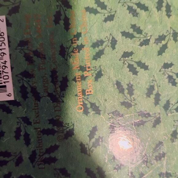 Festive Red and Green Holiday Ornaments - Picture 7 of 7